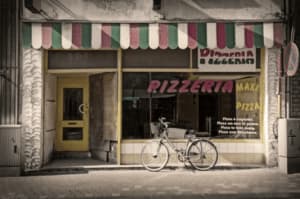 sgombero pizzeria roma